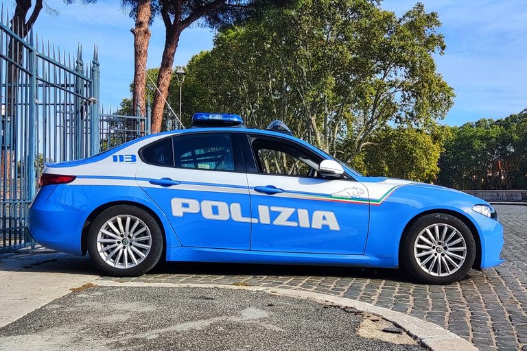 Polizia.jpeg