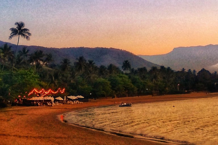 Restaurant by the beach