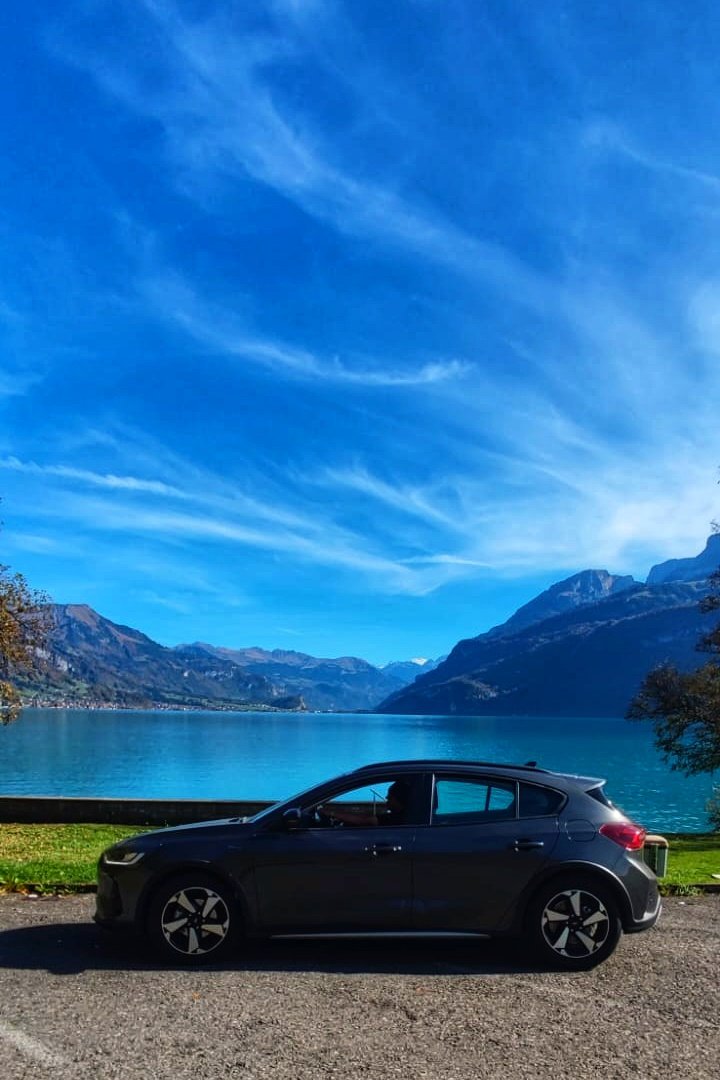 car lake.jpg