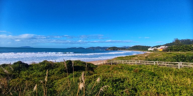 4Ilhas beach from lookout deck