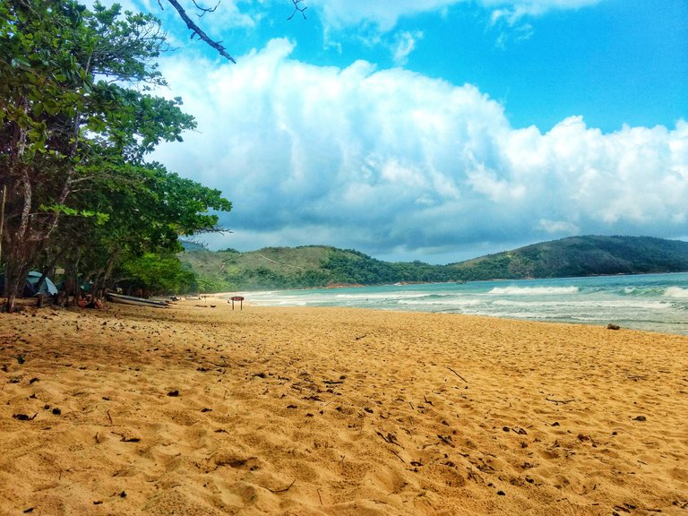 praia do sono from above