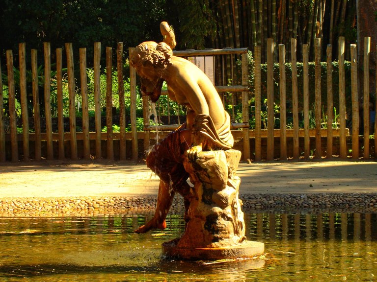 Water Fountain Japonese Gardem