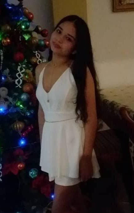 yo en arbol.jpeg