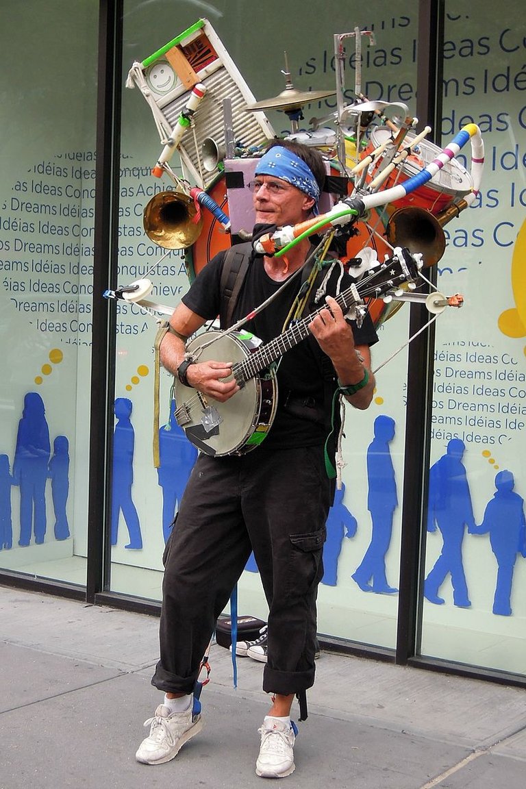 One-man_band_street_performer.jpg