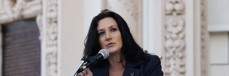 KarenKingston.jpg