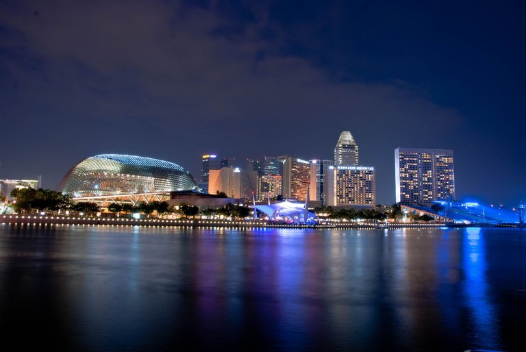 Esplanade Bay Skyline