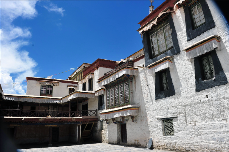 Outer region of Tashilhunpo Monastery with white walls