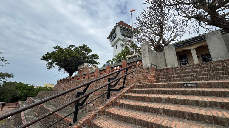 Another view of the Fort