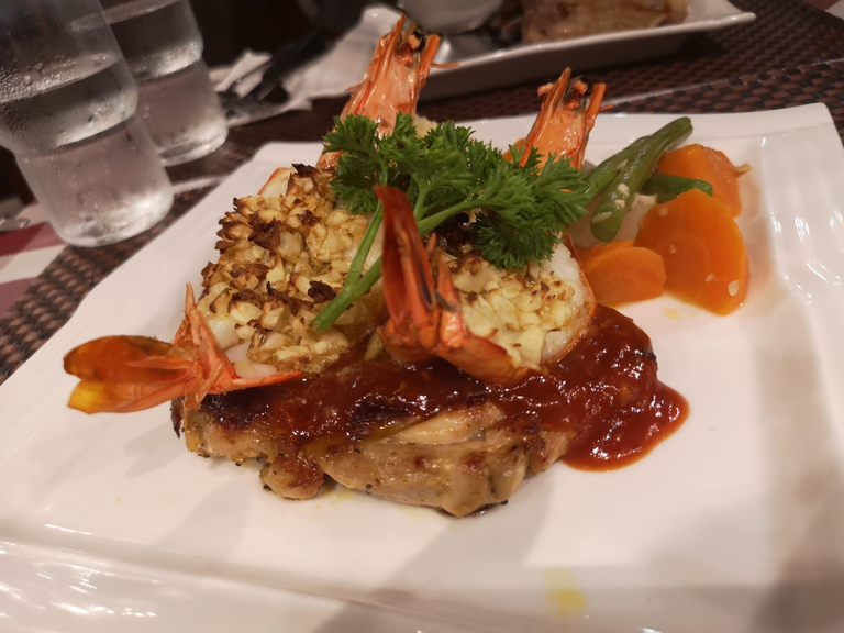 Prawn Combo - Garlic Butter Prawns and Chicken Chop