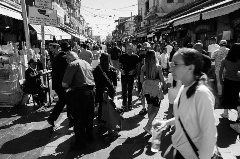 Sukkot_Market_Jerusalem_2022_by_Victor_Bezrukov-24.jpg