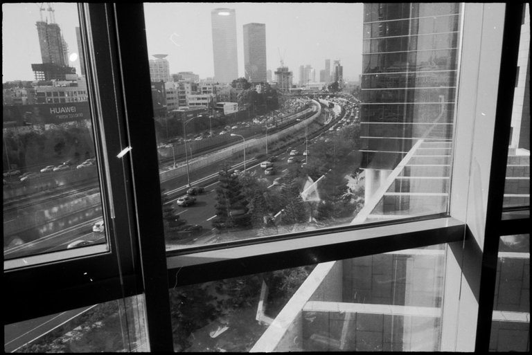 window-1_film_35mm_Victor_Bezrukov.jpg