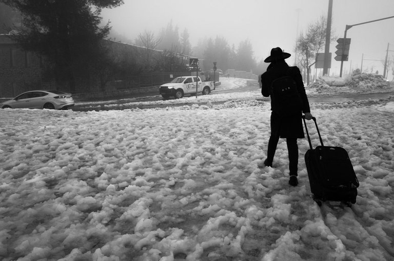 Jerusalem_Snow_2022_by_Victor_Bezrukov-7.jpg