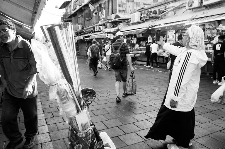 Sukkot_Market_Jerusalem_2022_by_Victor_Bezrukov-14.jpg