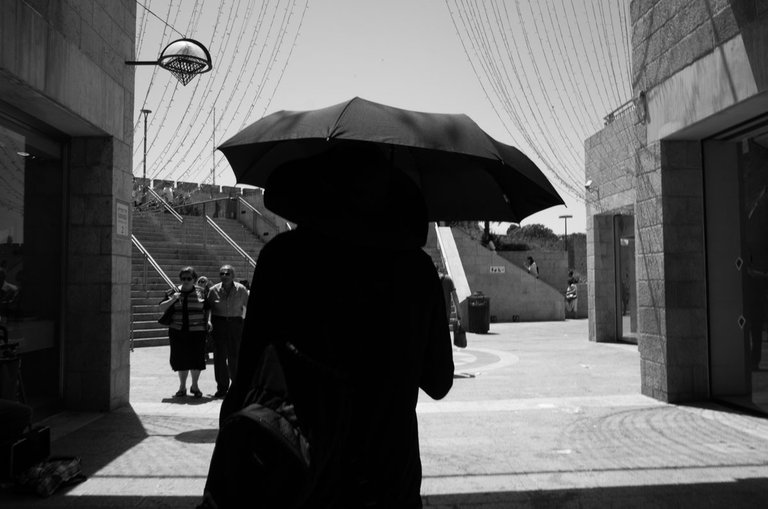 Jerusalem_street_2019_by_Victor_Bezrukov-17.jpg