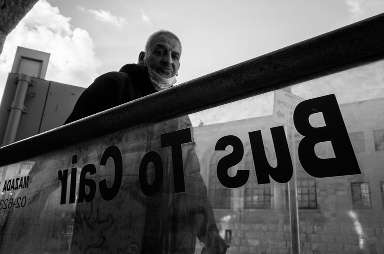 Bus_to_Cair_Jerusalem_2021_by_Victor_Bezrukov.jpg