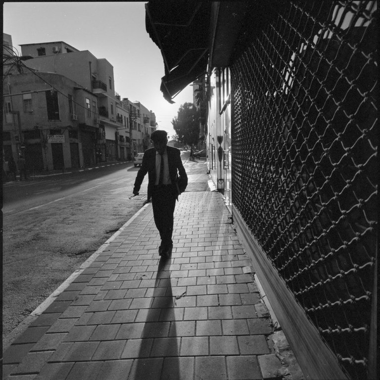 Kodak_400TX_Pushed-800_TelAviv_Victor_Bezrukov-12.JPG