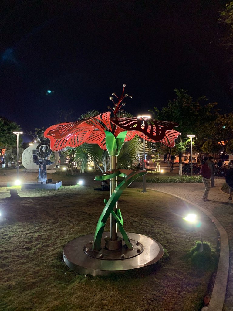 Statue of the work "Hibiscus" of Malaysia