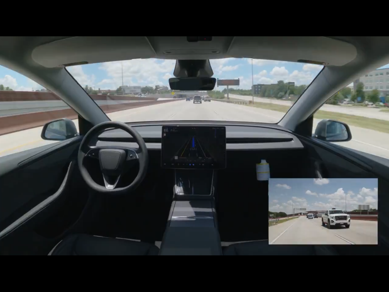 From factory to customer: First Tesla car self drives from Gigafactory Texas to its new customer, 30 min away. Cool, but one thing is missing.