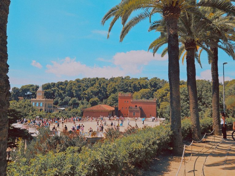 Inside Park Güell (Gaudi's Wonderland) in Barcelona (Photo gallery)