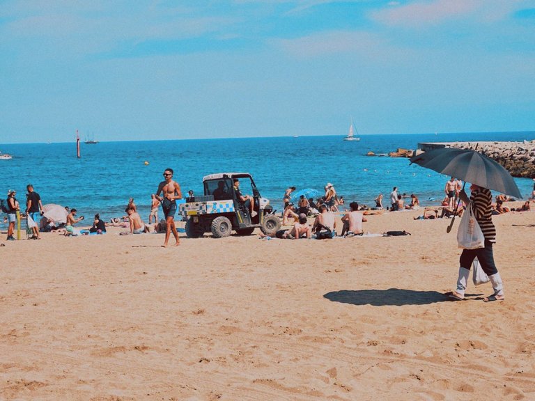 Barcelona Beach (Police Buggy, Central Beach)