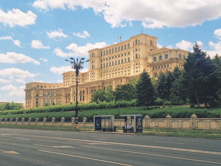 Palace of the Parliament in Bucharest (former Ceaușescu Palace, Casa Republicii) is the most massive (government) building in the world. (Photo gallery)