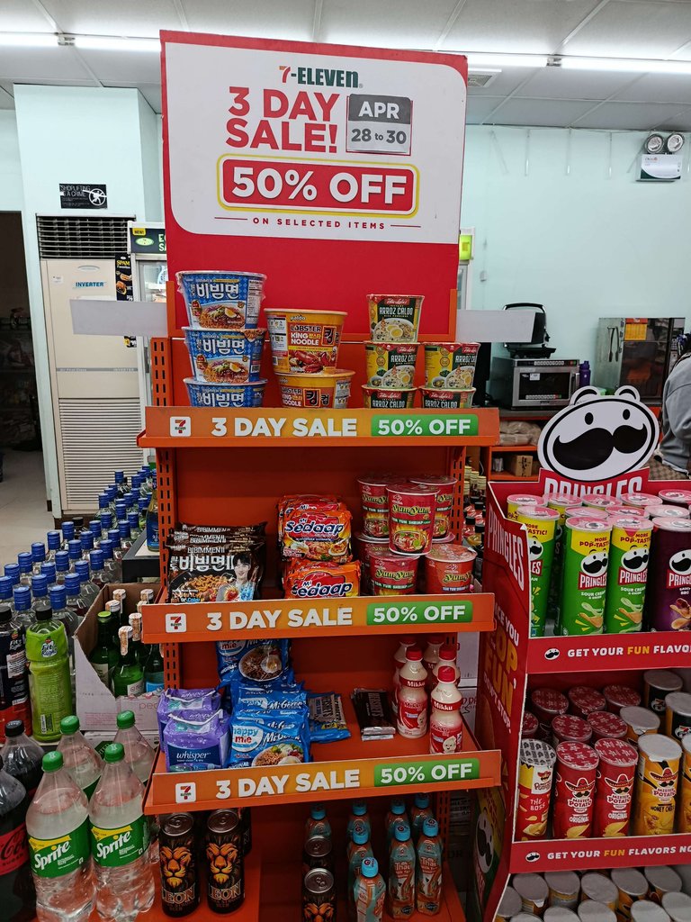 store1.jpg