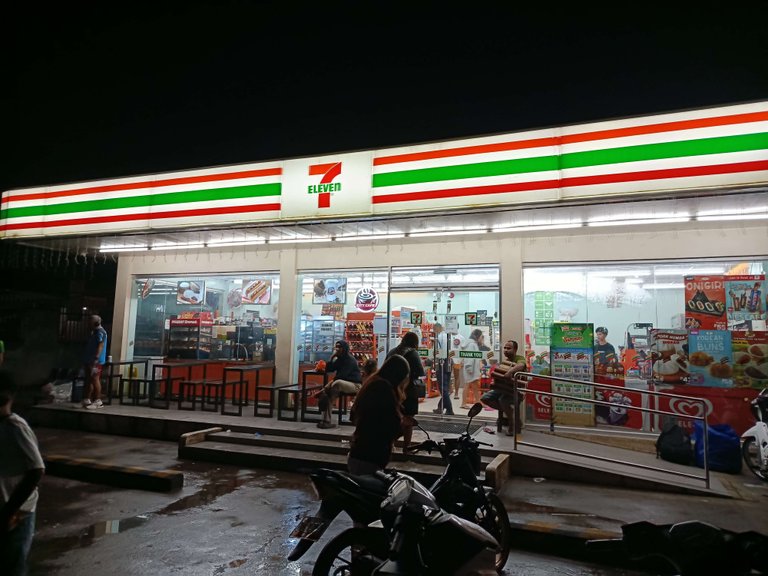 store8.jpg