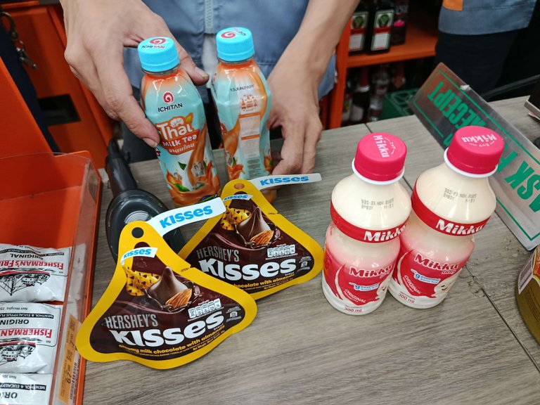store.jpg