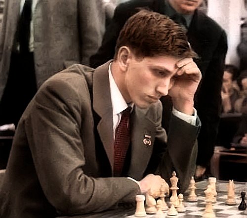 500px-Bobby_Fischer_1960_in_Leipzig_in_color.jpg