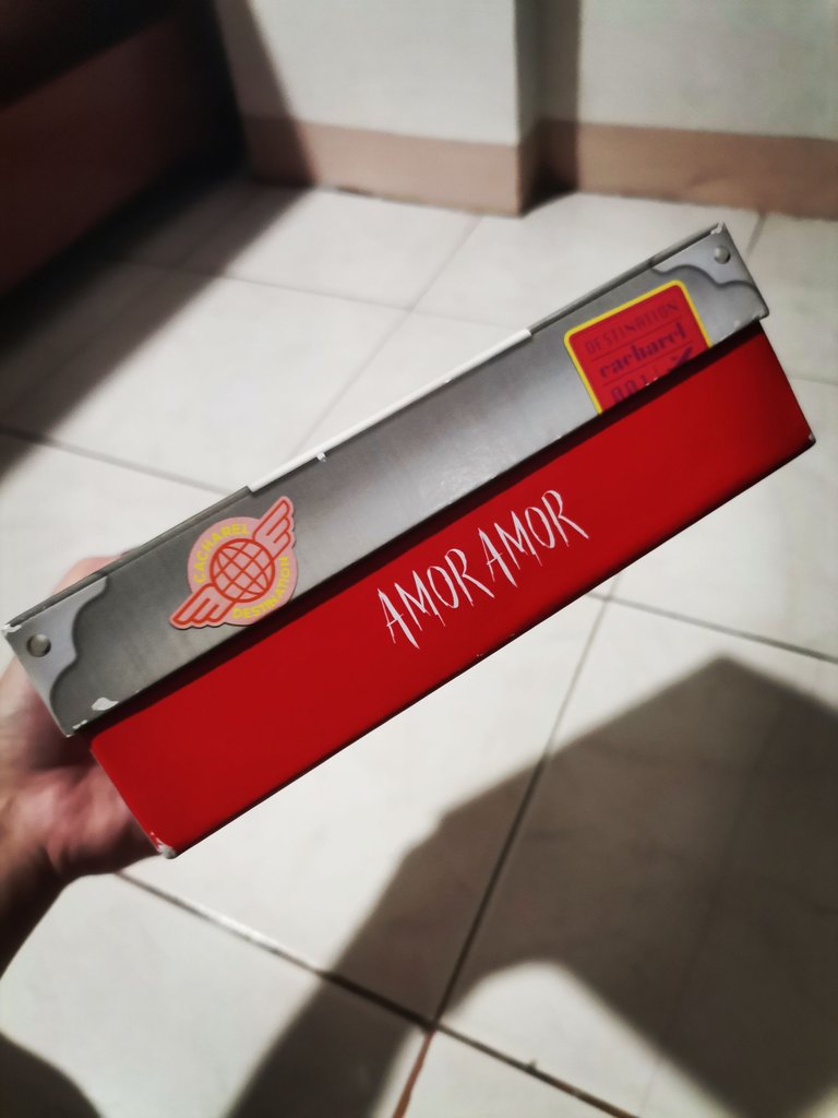 6. Gift Box.jpg