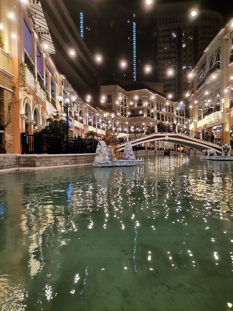 1. Venice Grand Canal.jpg