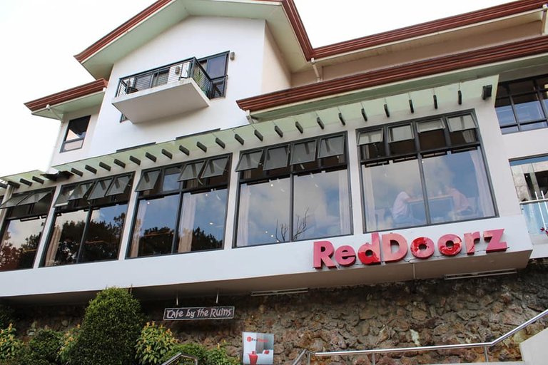 7. RedDoorz.jpg