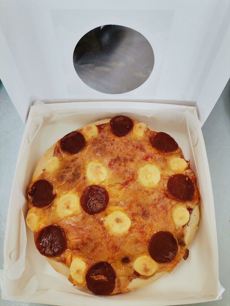 10. Pepperoni Cream Cheese Pizza.jpg