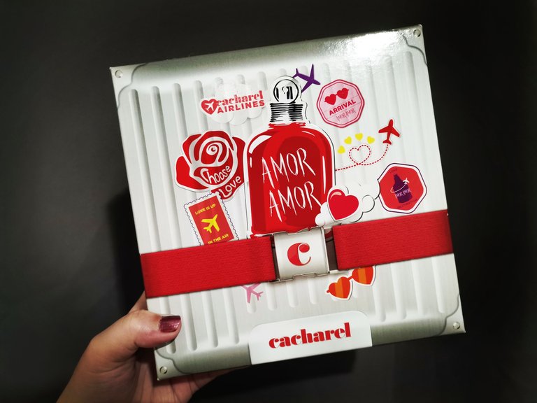 2. Gift Box.jpg