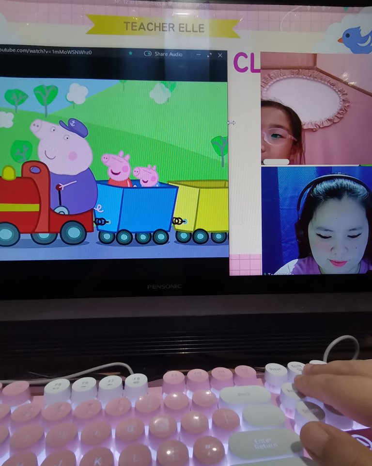 6. ESL Class.jpg