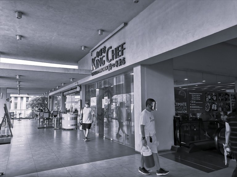 Remembering Daily Life in the Philippines Under the 2021 GCQ | Black and White Photography #127