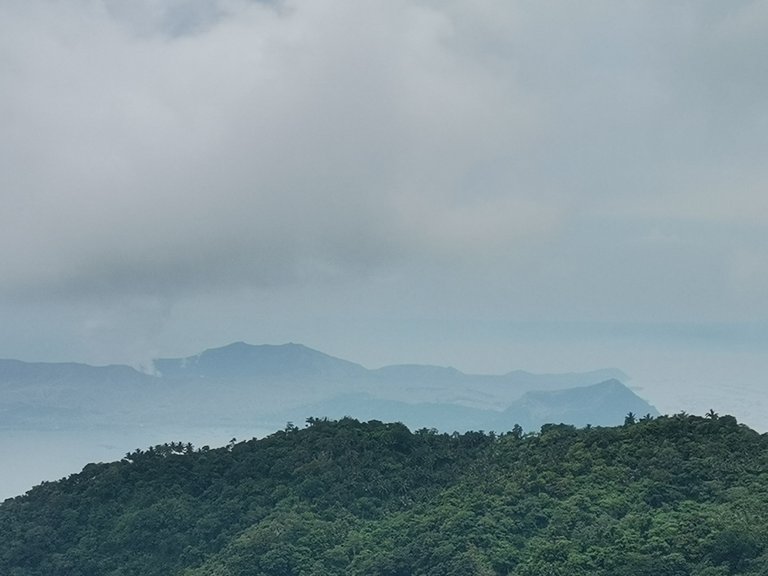 16. Taal Zoom In.jpg