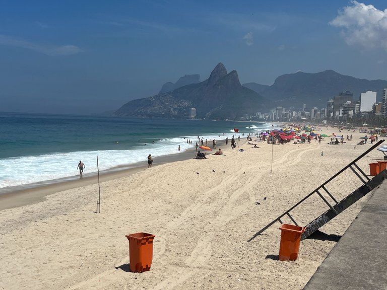 un-packed beach
