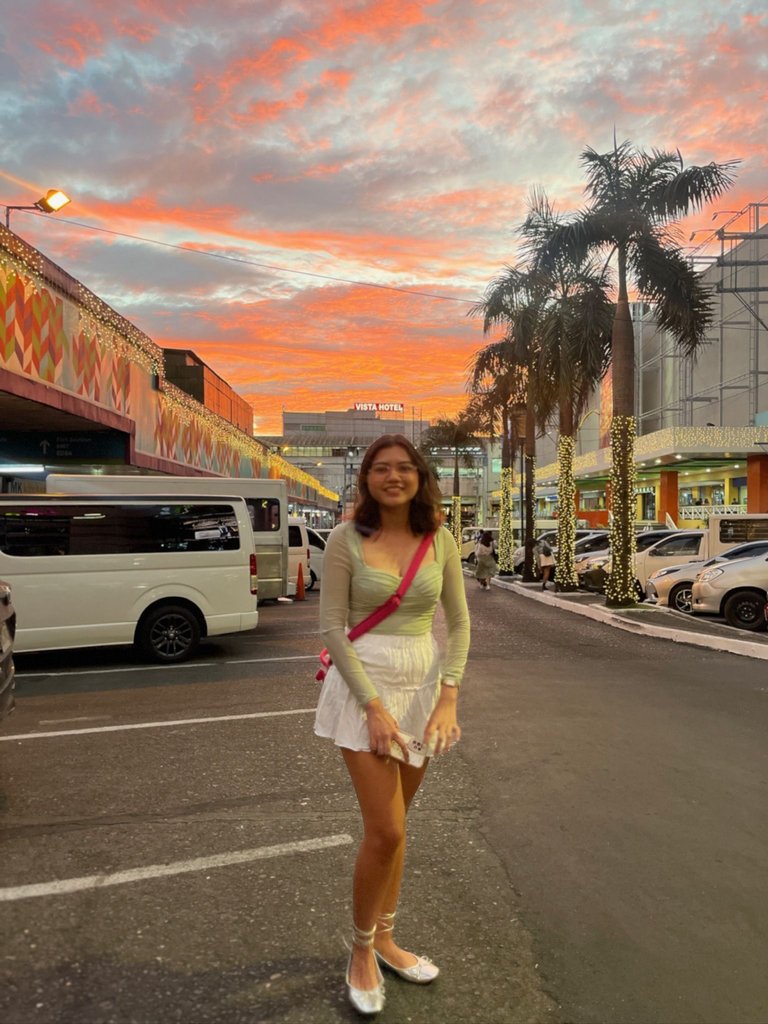 Outfit check outside the venue