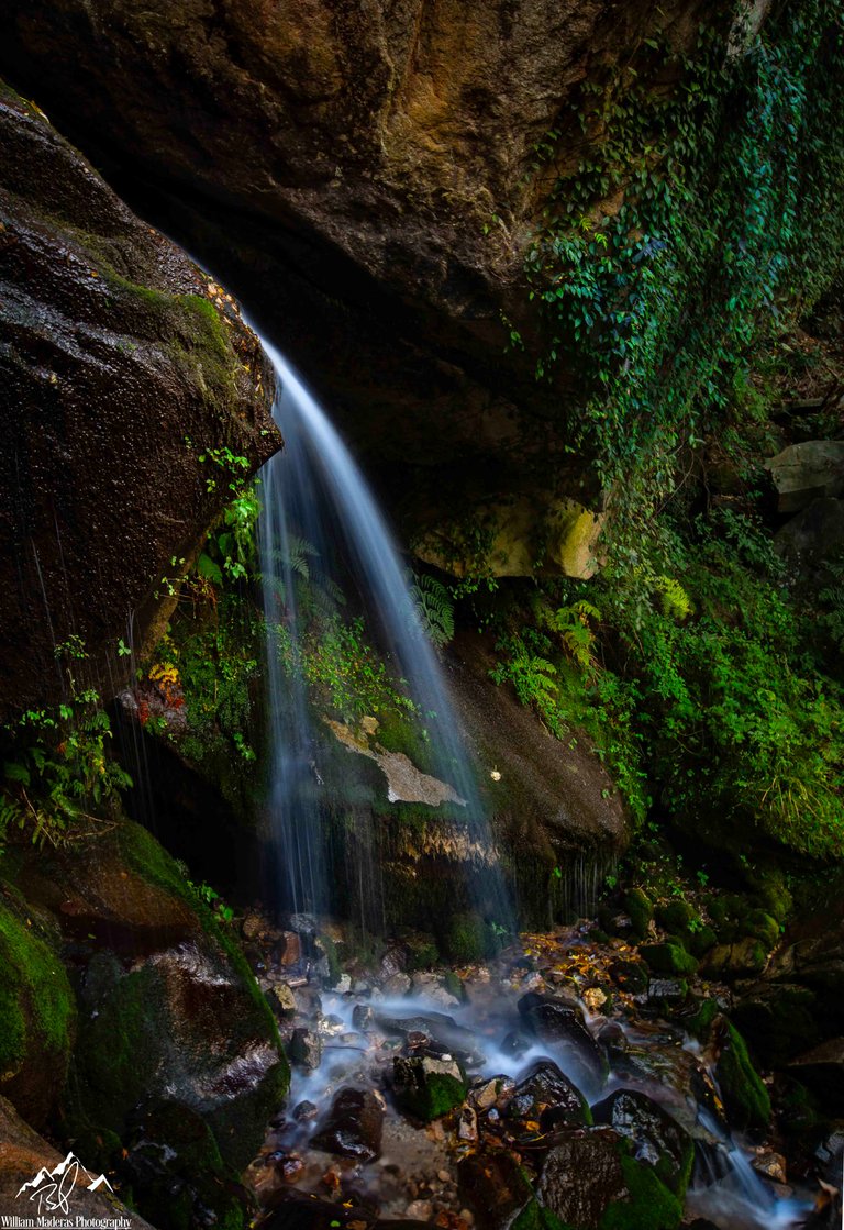 SmallWaterfallNearVashisht0018.jpg