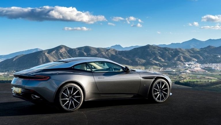 aston_martin12.jpg