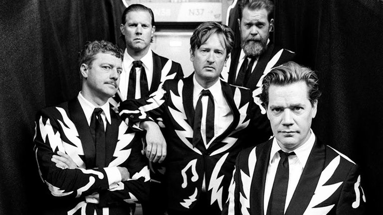 the_hives01.jpg