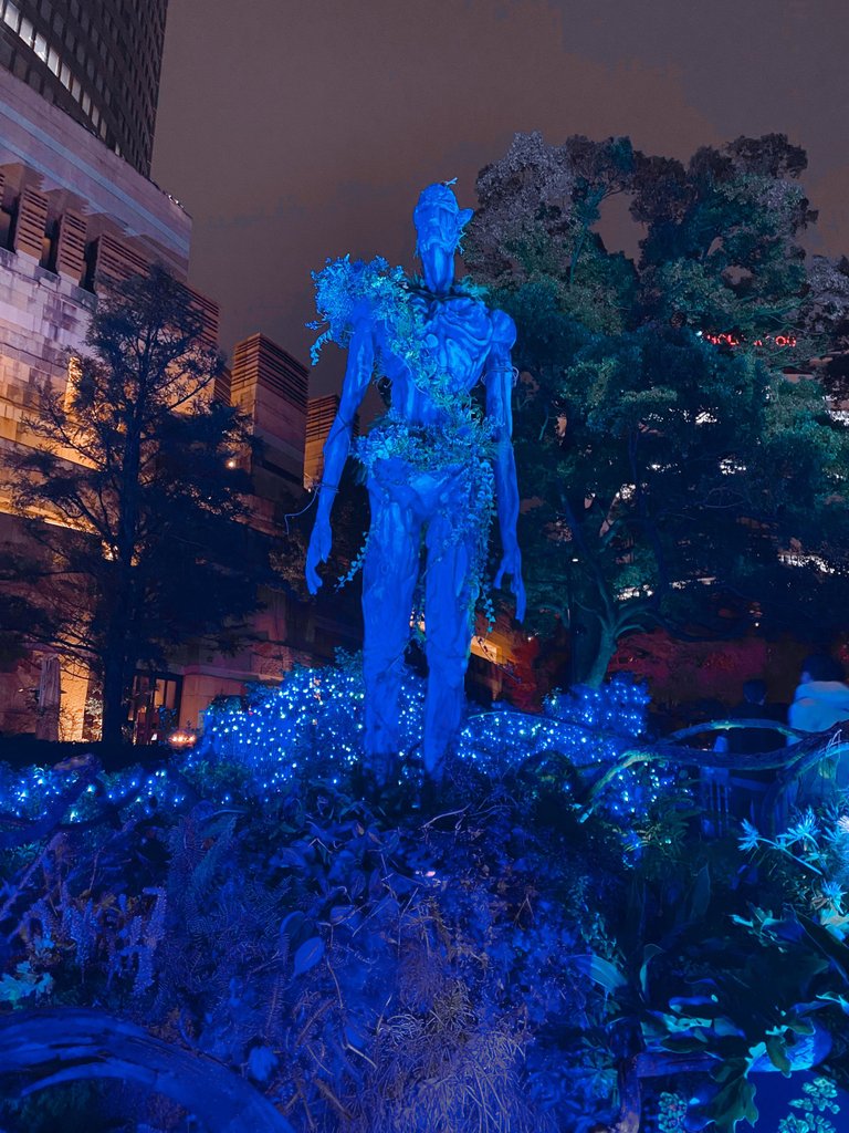 Avatar looks creepy LOL