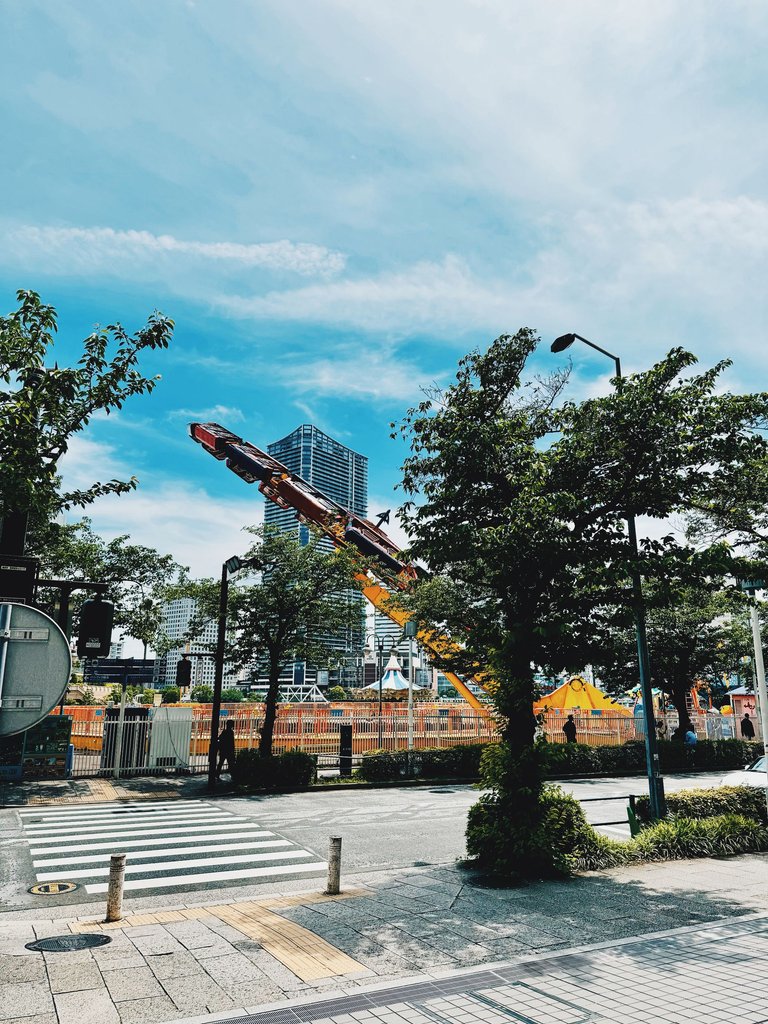 some kind of extreme ride at cosmo world