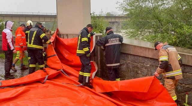 btb-210720-feuerwehr-hochwasser-schutz-640x353.jpg