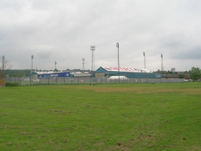 Oldham_Athletic's_Football_Ground.jpg