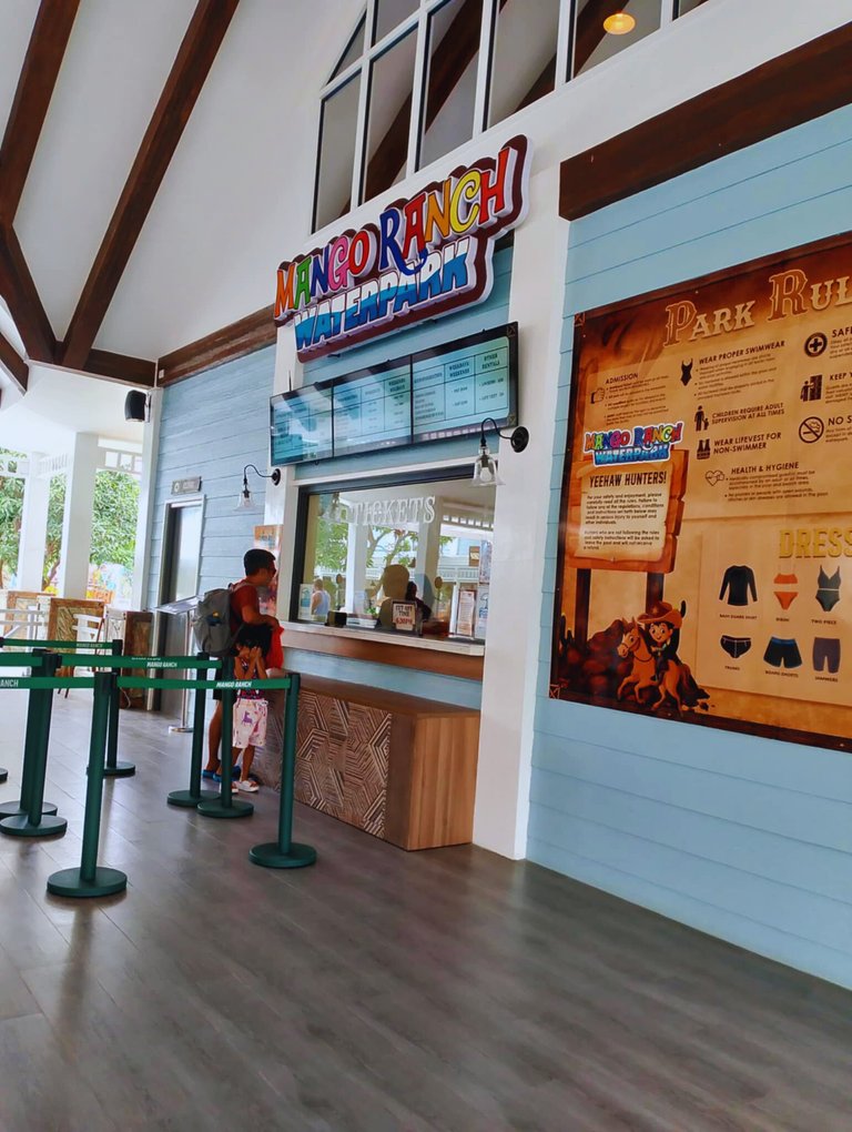 entrance.jpg