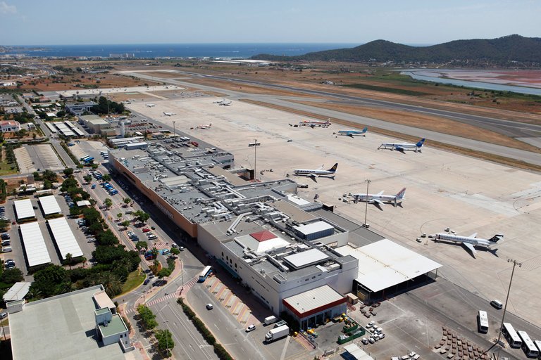 Aeropuerto 159.jpg