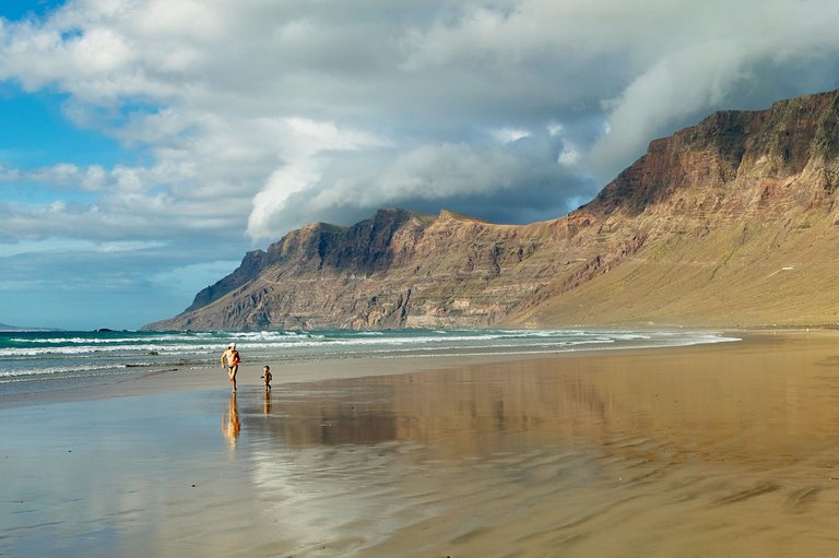 Caleta de Famara 009.jpg