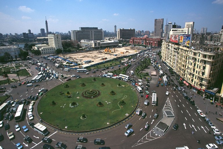 Midan Tahrir. cairo.jpg